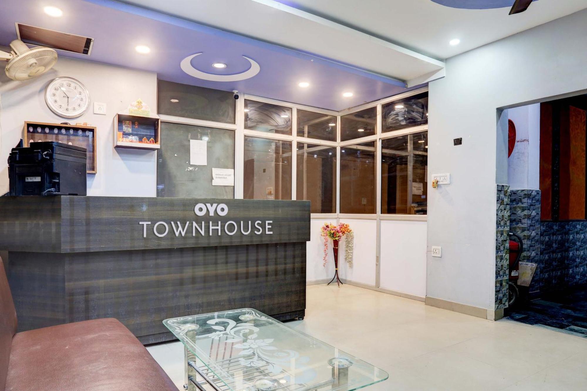 Collection O Hotel Moon Light Lucknow Extérieur photo